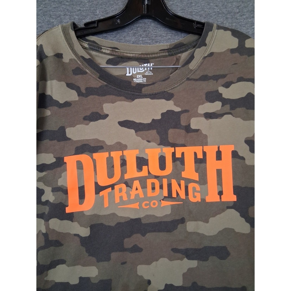 Duluth Mens Shirt 2XL Green Camo Orange Spellout Relaxed Fit Longtail Casual